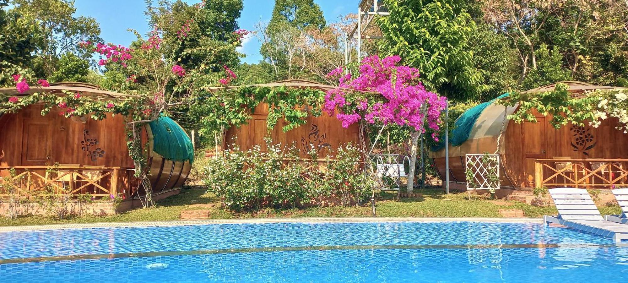 Phu Quoc Valley Sen Bungalow Exterior foto